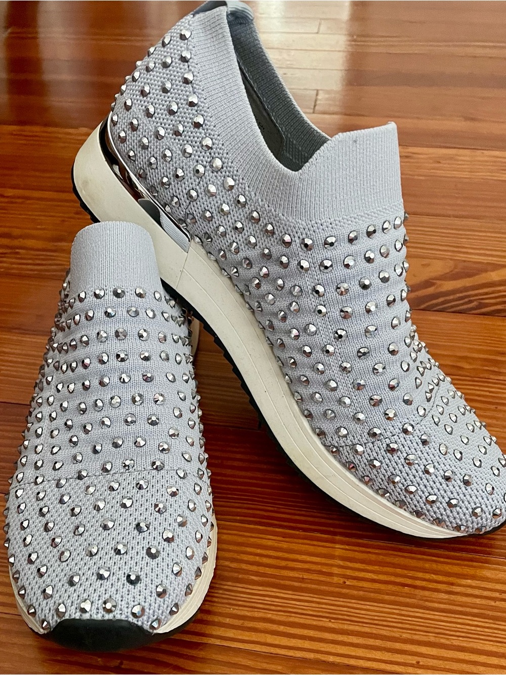 Kenneth Cole Reaction Studded Sneakers 7.5